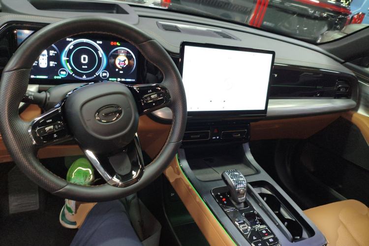 Used GAC Trumpchi ES9 2024 PHEV with 143 km Max