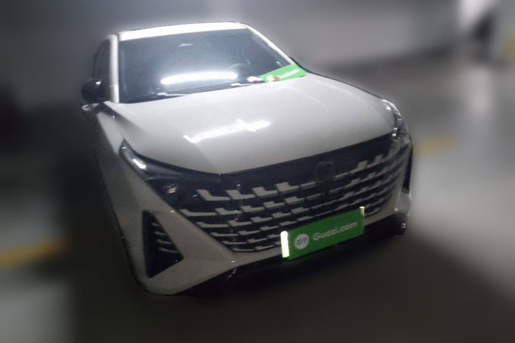 Used CHANGAN UNI-Z New Energy 2024 Blue Whale Smart Electric iDD 125km Beyond Edition Front Right 45 Deg