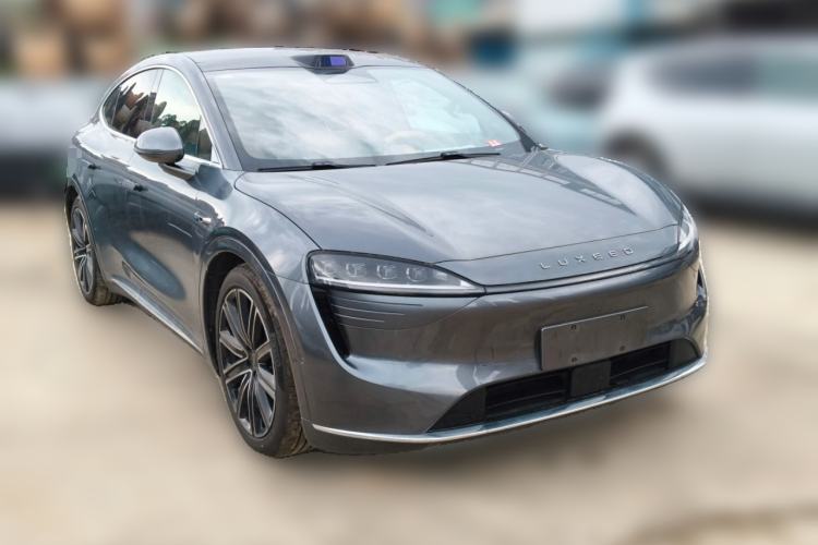 Used Hima Luxeed R7 2024 All-Electric 667 km Max