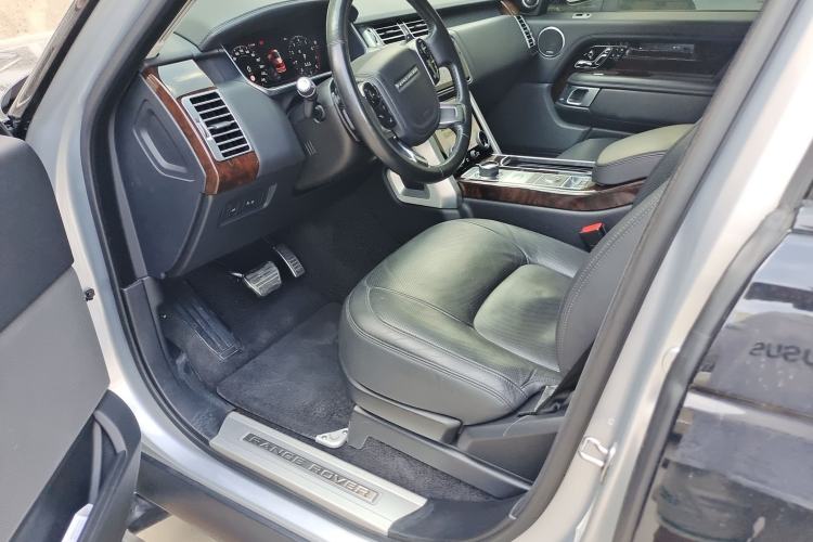 Used Land Rover Range Rover 2020 3.0 L6 Long-Wheelbase Legacy