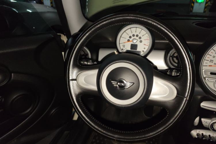 Used MINI 2010 1.6L COOPER Cheer
