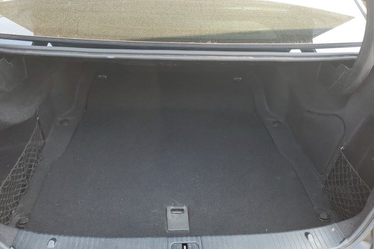 Used Mercedes-Benz E-Class 2015 E 260 L