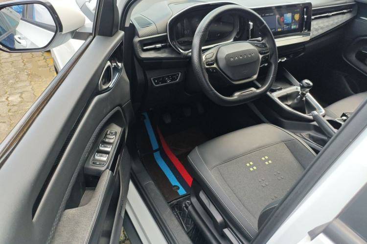 Used Baojun RM-5 2019 1.5T Manual Elite Version with 24-Hour Online Service 7 Seats
