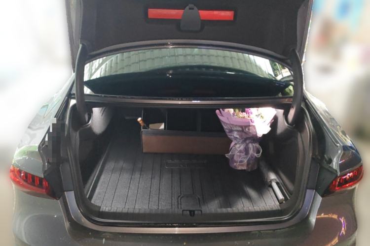 Used Audi A7L 2024 45TFSI S-line Dream-Building Edition Flow Crystal Package
