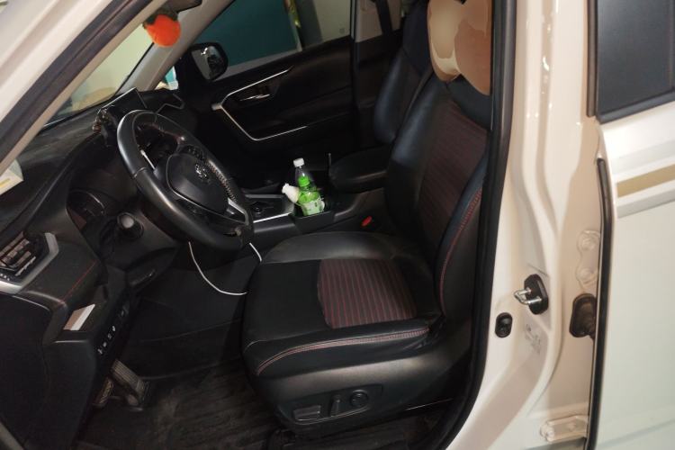 Used Toyota RAV4 Rongfang Plug-in Hybrid 2021 2.5L Two-Wheel Drive Elite Pro
