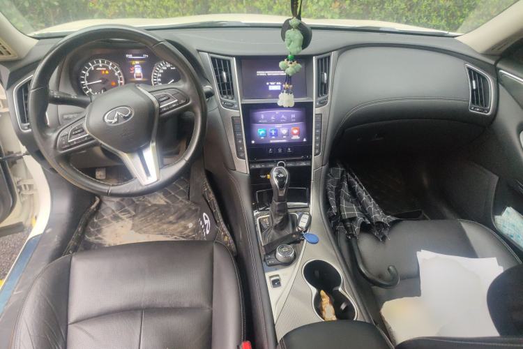 Used Infiniti Q50L 2018 2.0T Enjoyment Version China VI Standard