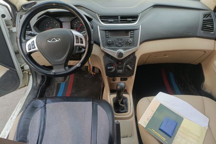 Used Chery Fengyun 2 2016 1.5L Manual Value Edition Center Console