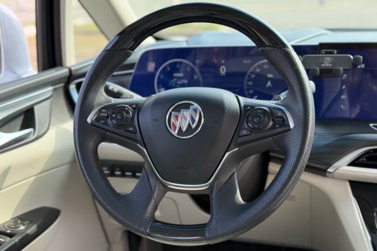 Used Buick GL8 2022 ES Landtrek 653T Comfort Edition
