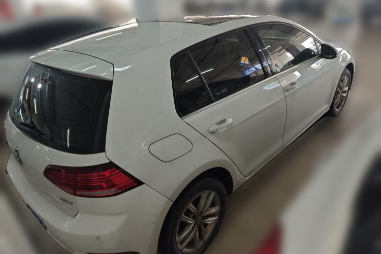 Used Volkswagen Golf 2018 1.6L Automatic Comfort Model Rear Right 45 Deg