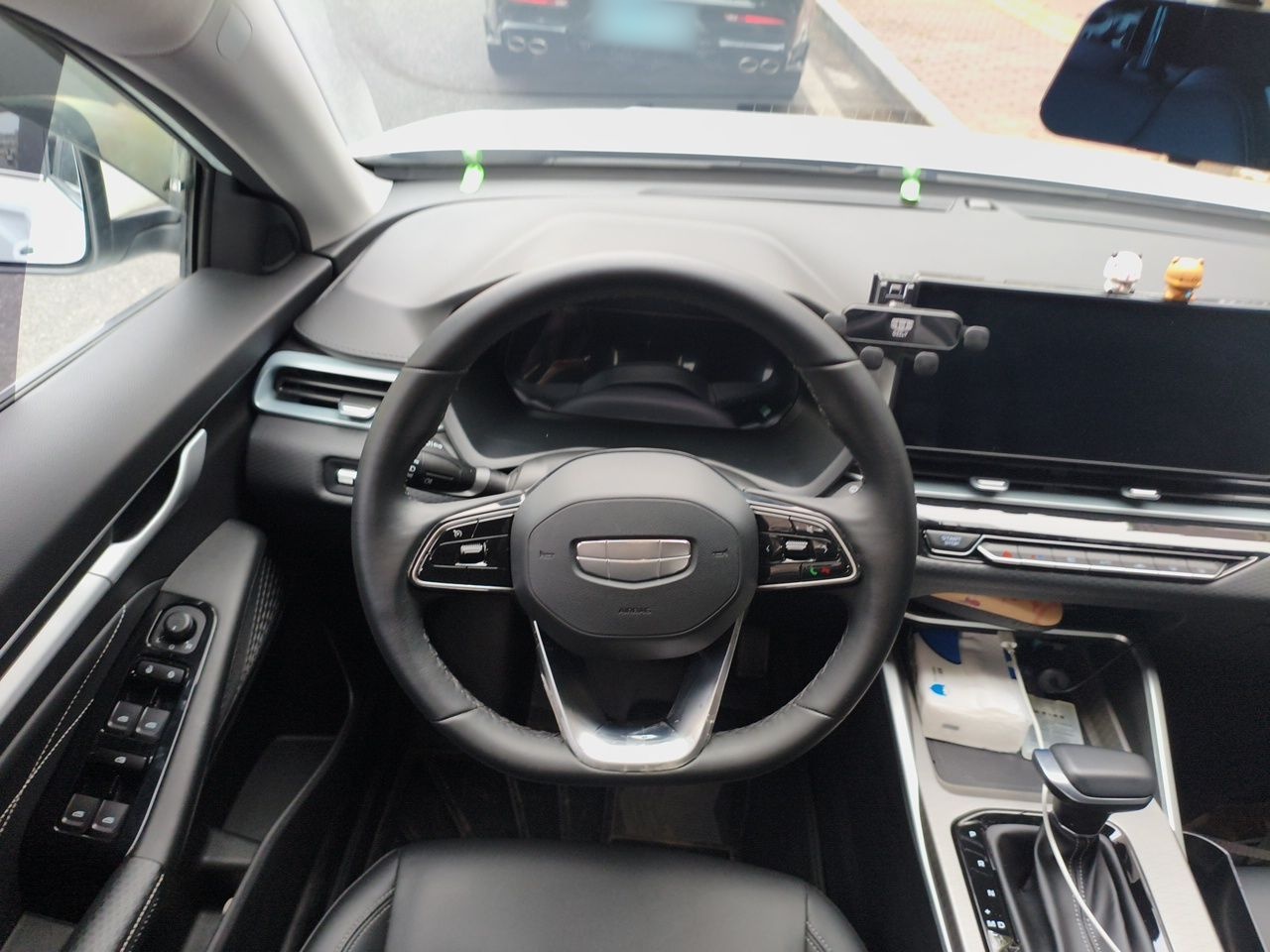 Geely Auto Emgrand 2025 4th Generation 1.5L CVT Luxury Version — снимка 10