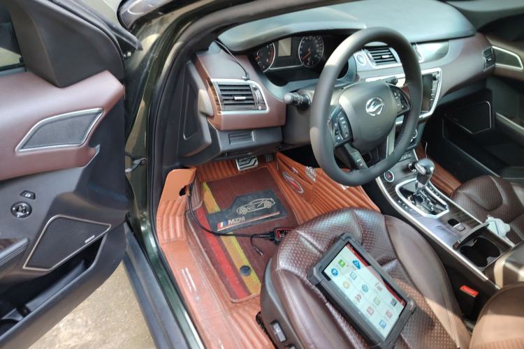 Used Land X7 2015 2.0T Panoramic Prestige Edition
