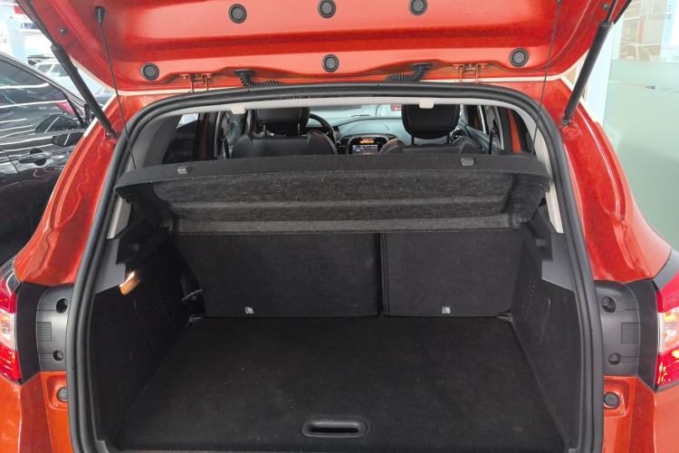 Used Renault Captur 2015 1.2T Automatic Luxury First Edition
