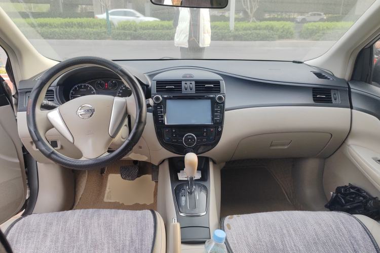 Used Nissan Tiida 2011 1.6L CVT Smart Version
