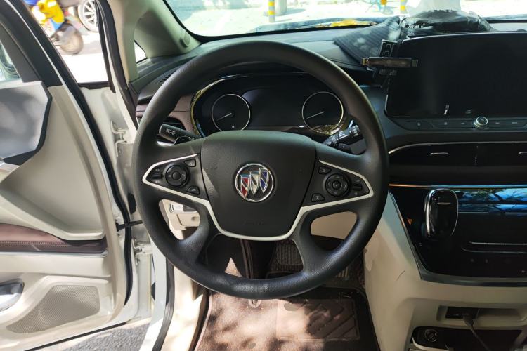 Used Buick GL8 2023 Land Executive Class Smart Enjoyment Model
