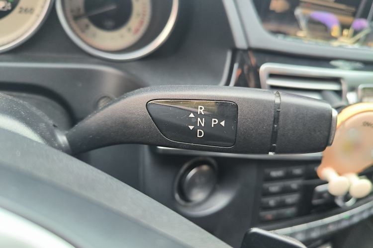 Used Mercedes-Benz E-Class 2015 E 320 L Sport Luxury Model Gear Lever