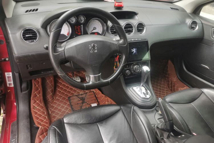 Used Peugeot 308 2009 1.6T CC Automatic Fashion Edition Center Console