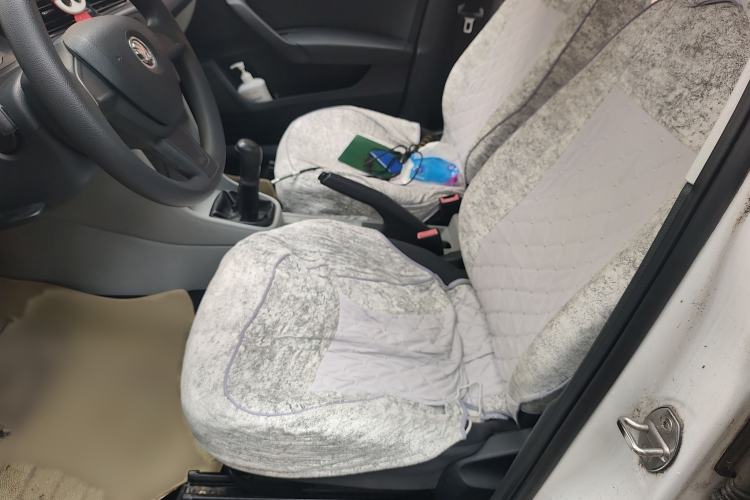 Used Skoda Rapid 2016 1.6L Manual Front-Wheel-Drive Version