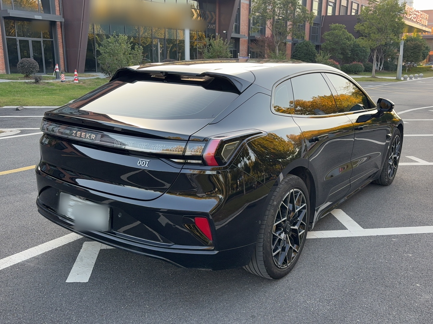 Zeekr 001 2024 WE Edition 95 kWh All-Wheel Drive — снимка 6