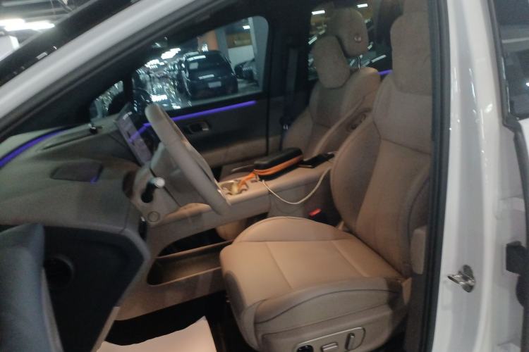 Used Li Auto Li Auto i6 2025 Model Two-Wheel-Drive Standard Type