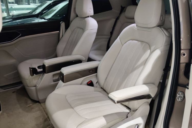 Used Volkswagen Viloran 2023 380TSI Luxury Edition