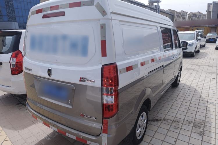 Used Jinbei New Hiace X30L 2021 1.5L Wealth Van Non-Air-Conditioned Version China VI Standard SWC15M
