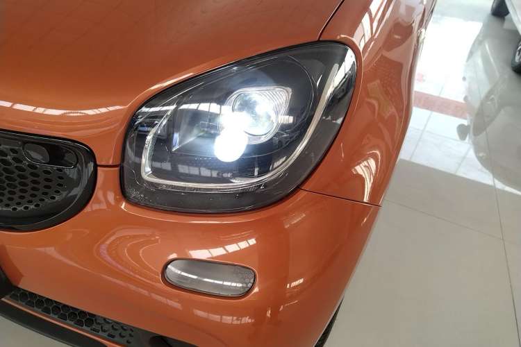 Used smart forfour 2016 1.0L 52 kW Passion Edition