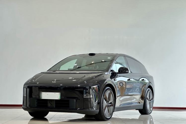 Used Li Auto i6 2025 Model Two-Wheel-Drive Standard Type