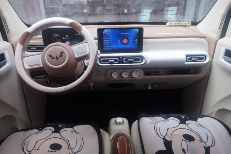 Used Wuling Hongguang MINIEV 2024 3rd Generation 215km Youth Edition Center Console