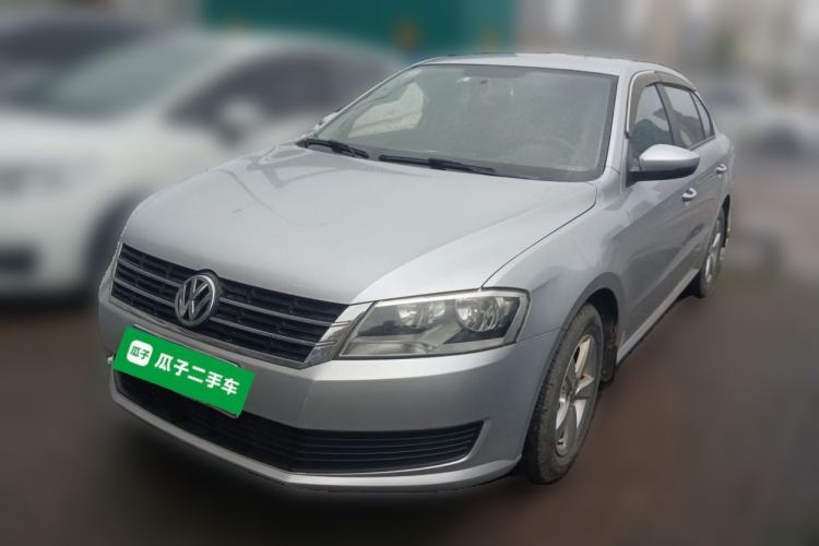 Used Volkswagen Lavida 2013 1.6L Manual Fashion Edition