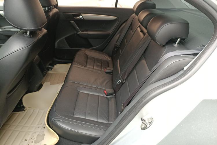 Used Volkswagen Lavida 2013 Restyled Classic 1.6L Automatic Comfort Edition