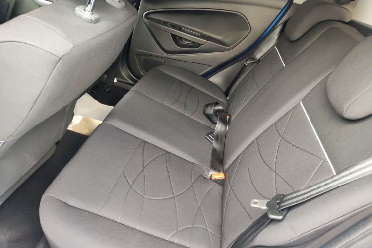 Used Ford Fiesta 2013 Hatchback 1.5L Automatic Fashion Edition
