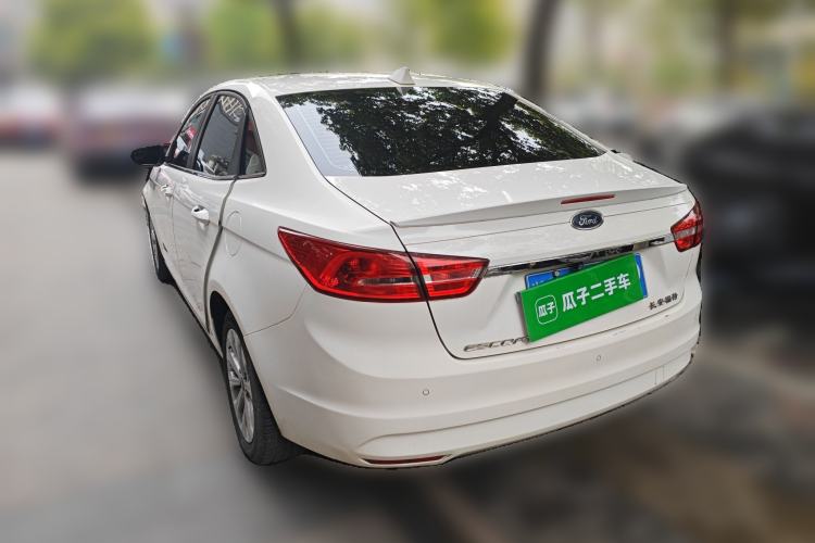 Used Ford Escort 2015 1.5L Automatic Fashion Model
