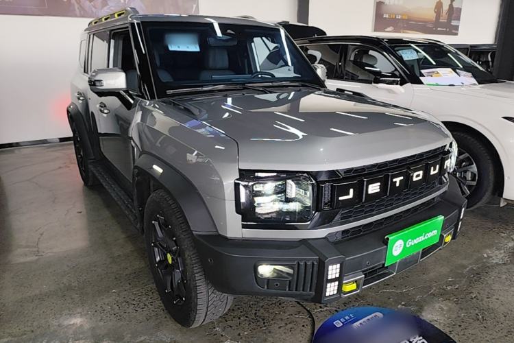 Used JETOUR Traveler 2023 2.0T All-Wheel Drive CrossPRO+ Front Right 45 Deg