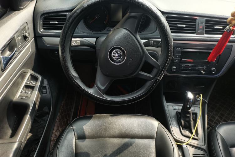 Used Volkswagen Lavida 2018 Classic 1.5L Automatic Fashion Edition China VI Standard
