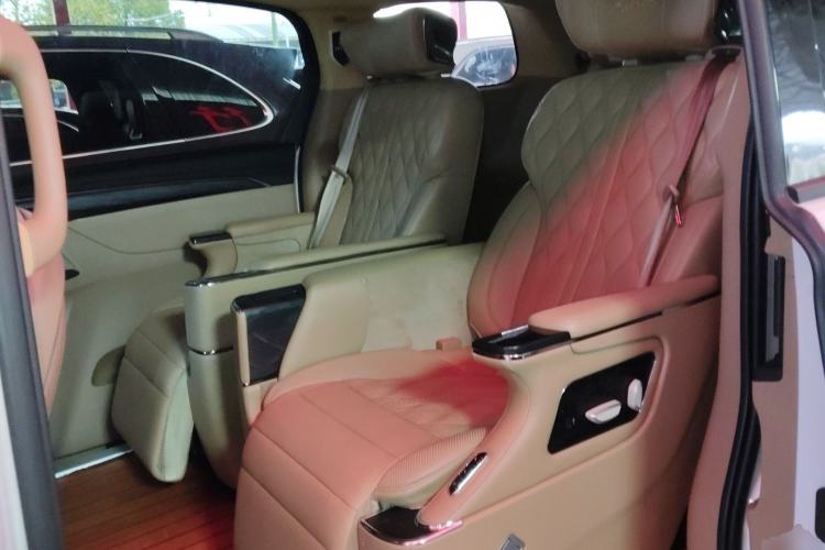 Used Buick GL8 2021 ES Land Cruiser 653T Luxury Edition
