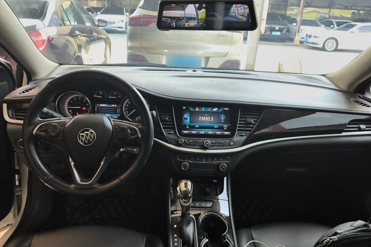 Used Buick Verano 2017 Sedan 20T Dual-Clutch Leading Model Center Console