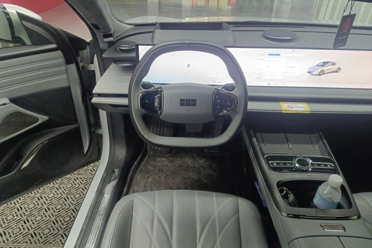 Used Geely Galaxy E8 2025 Model—610km Exploration+ Version