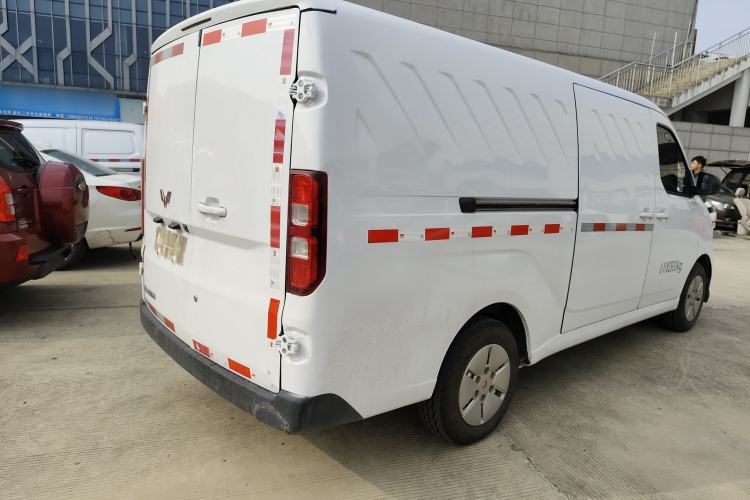 Used Wuling Yangguang 2024 300km Comfort Version with Sealed Windows 60kW