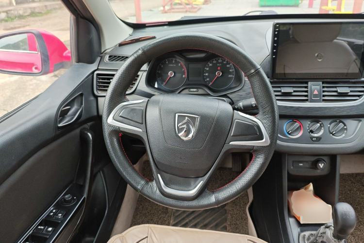 Used Baojun 310 2016 1.2L manual Comfort trim level