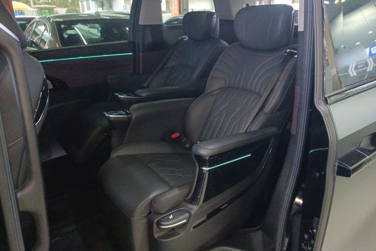 Used GAC Trumpchi M8 2024 Master Series 400T Ultimate Edition Left Rear Seat