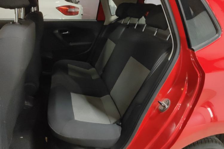 Used Volkswagen Polo 2016 1.4L Manual Fashion Model
