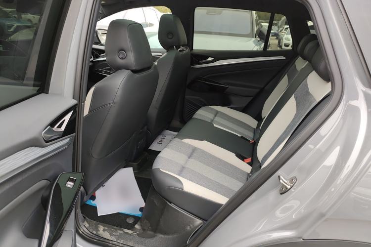 Used Volkswagen ID.4 CROZZ 2024 PURE+ model
