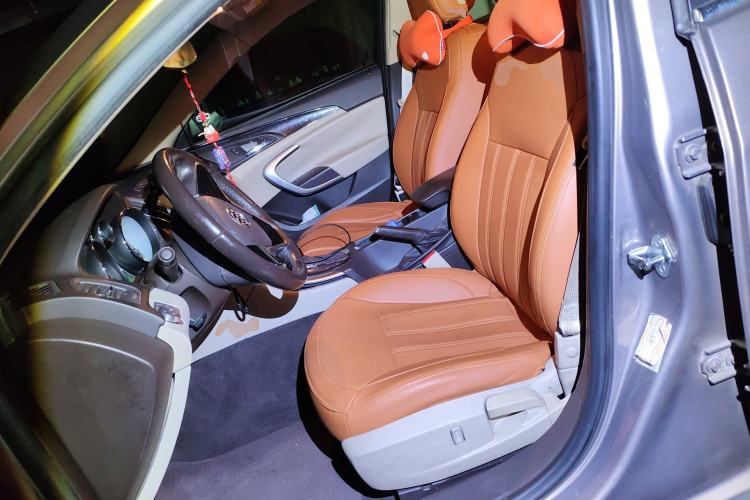 Used Buick Regal 2014 2.0L Leading Fashion Edition Left Front Seat