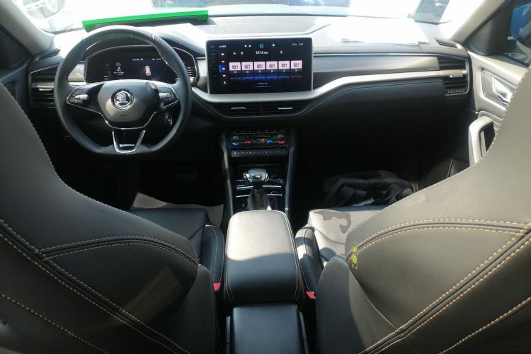 Used Skoda Kodiaq 2022 TSI330 7-Seater Two-Wheel-Drive Luxury Edition Center Console