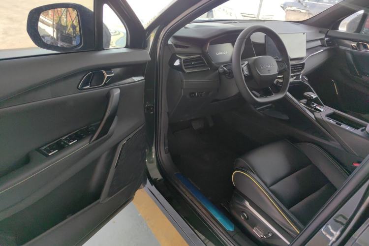 Used Lynk & Co 06 2023 Remix 1.5T Hero Driver Seat