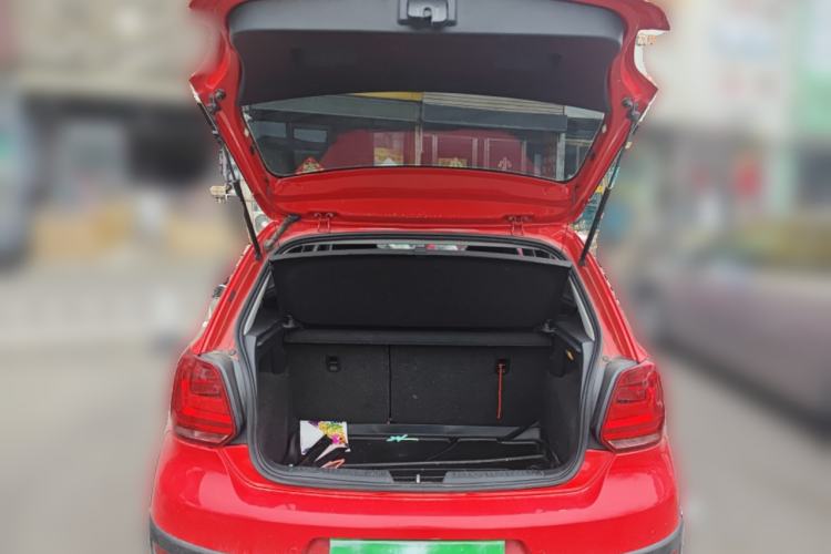 Used Volkswagen Polo 2014 1.6L Cross Polo Automatic