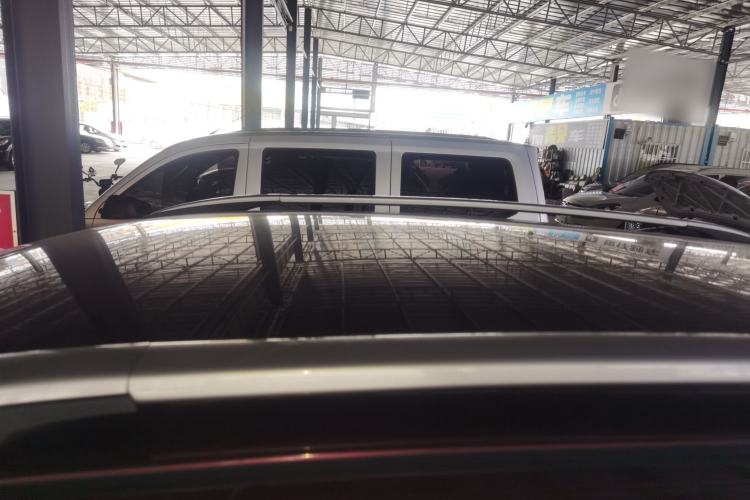 Used Venucia T70 2015 2.0L CVT Smart Choice Edition
