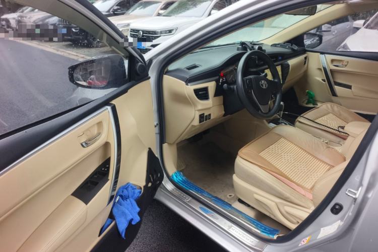 Used Toyota Corolla 2014 1.6L CVT GL-i Leather Edition
