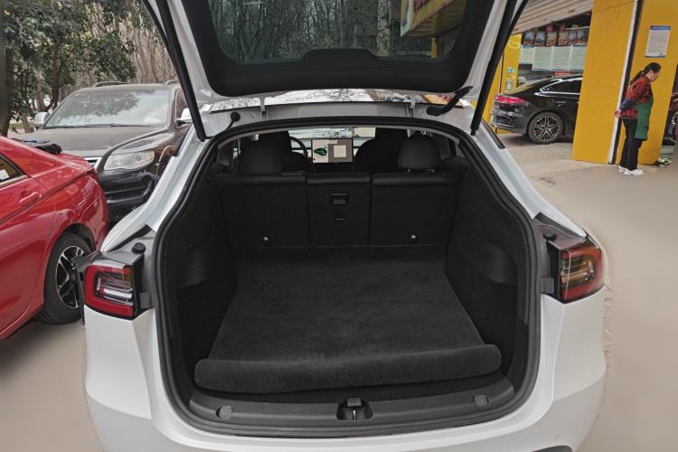 Used Tesla Model Y 2022 Rear-Wheel-Drive Version