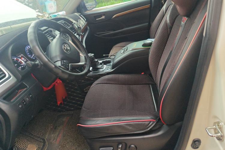 Used Toyota Highlander 2018 2.0T Four-Wheel Drive Luxury Version 7 Seats China VI Standard
